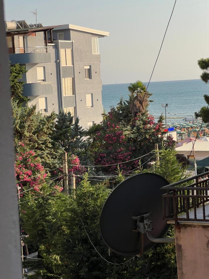 Sea View Apartment Durrës Exterior foto